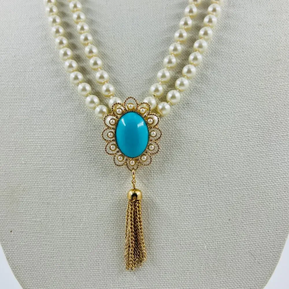 Sarah Coventry Magic Moods Faux Turquoise Brooch Gold Tone Chain Tassel 1973